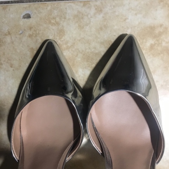 Call it Spring Metallic Heels Size: 7 - Picture 3 of 8